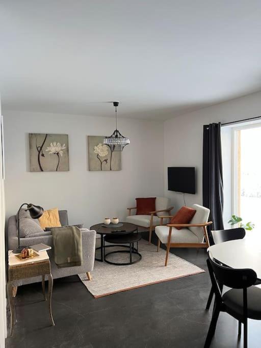 Villa Fint Hus Naera Jaervsoebacken Esterno foto