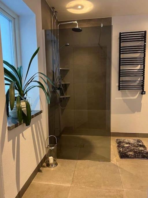 Villa Fint Hus Naera Jaervsoebacken Esterno foto