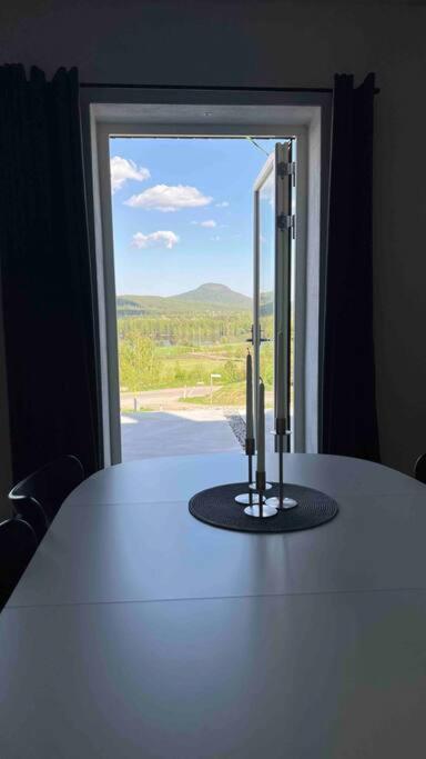 Villa Fint Hus Naera Jaervsoebacken Esterno foto